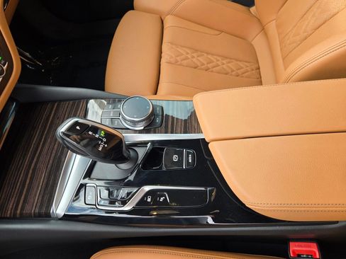 Used 2023 BMW 530e w/ Premium Package RWD image 19