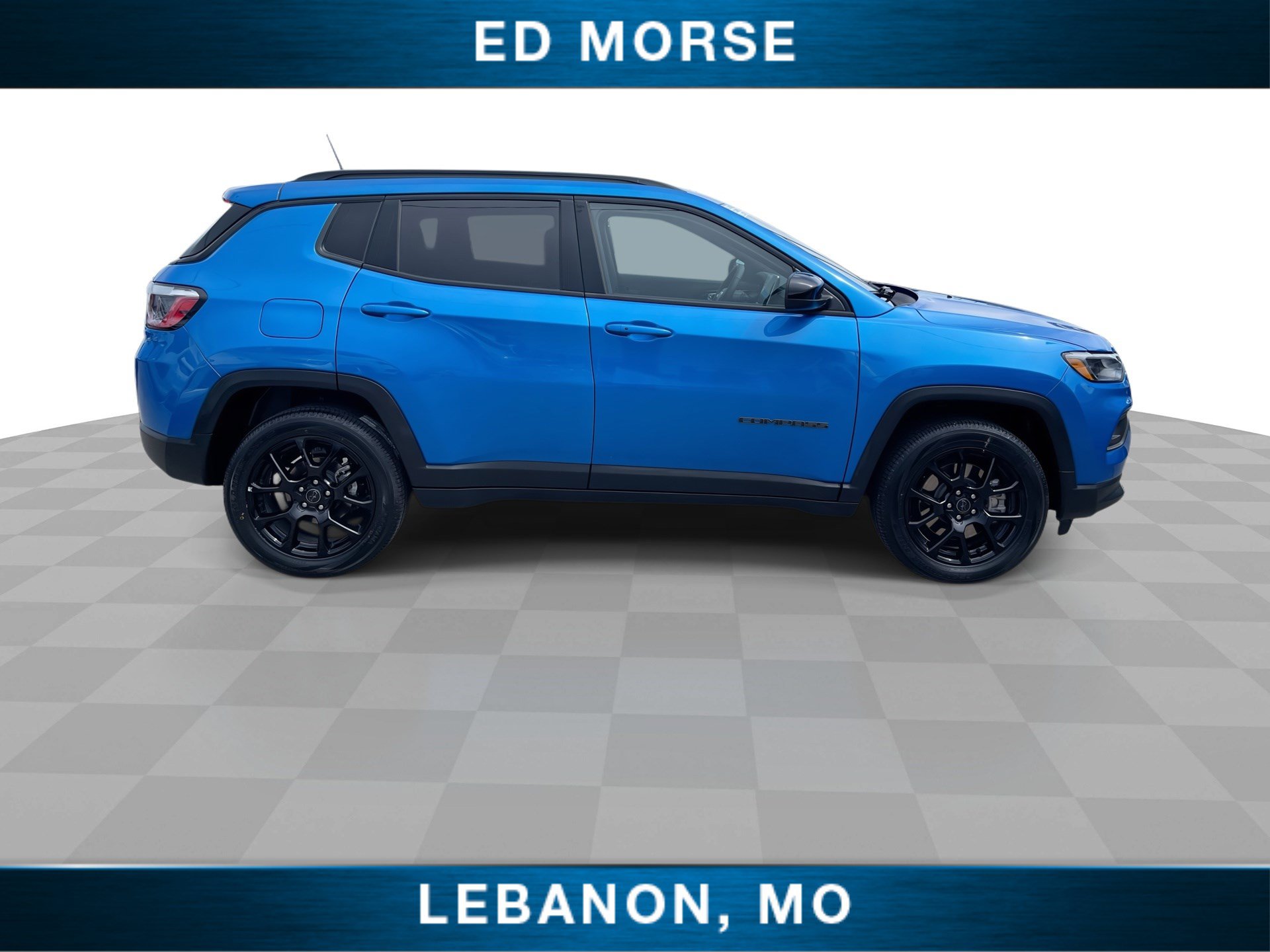 Used 2025 Jeep Compass Latitude w/ Convenience Group AWD/4WD image 9