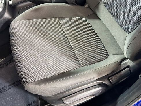 Used 2023 Kia Seltos LX image 19