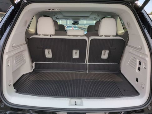 New 2026 Buick Enclave Avenir w/ Super Cruise Package AWD/4WD image 19