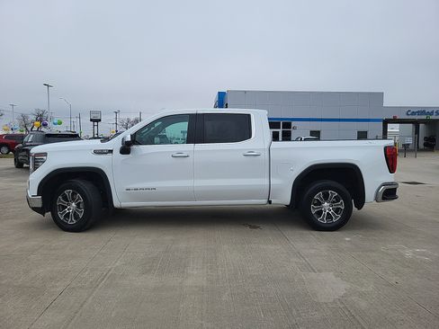 Used 2025 GMC Sierra 1500 SLT image 8