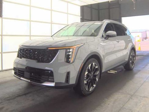 Used 2025 Kia Sorento EX w/ Panoramic Sunroof Package FWD image 1