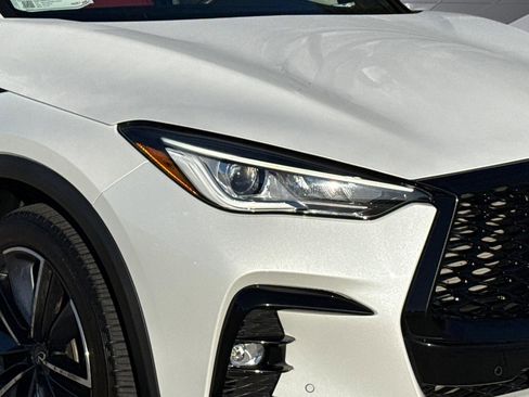 Used 2024 INFINITI QX50 Sport image 10