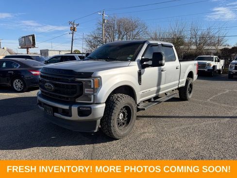 Used 2022 Ford F250 Lariat w/ Lariat Ultimate Package image 3