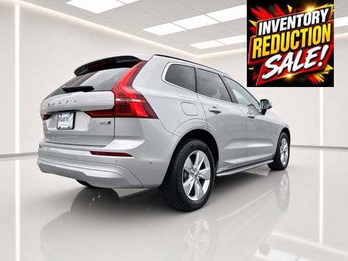 Used 2022 Volvo XC60 B5 Momentum AWD/4WD image 39