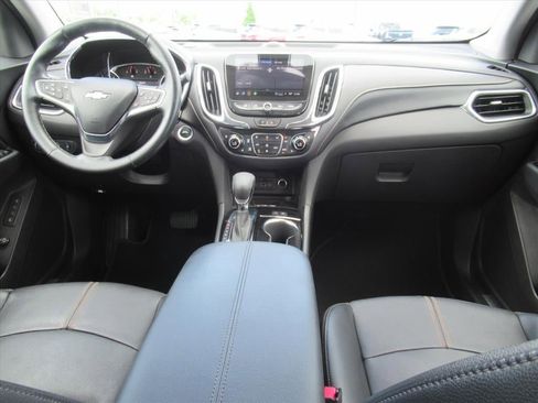 Used 2024 Chevrolet Equinox Premier FWD image 12
