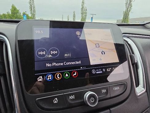 Used 2024 Chevrolet Malibu LT FWD image 11