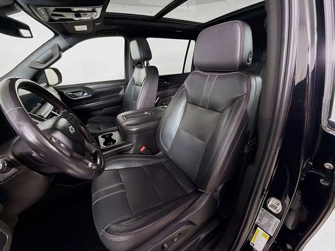 Used 2021 Chevrolet Suburban RST AWD/4WD image 12