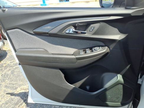 Certified 2023 Chevrolet TrailBlazer LT FWD image 12