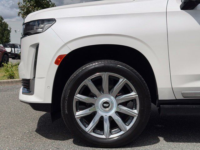 Used 2023 Cadillac Escalade ESV Premium Luxury Platinum AWD/4WD image 17