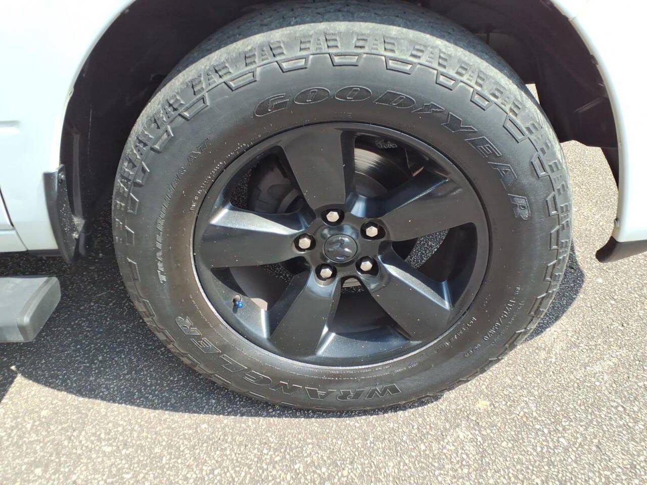 Used 2019 RAM 1500 Express w/ Express Value Package RWD image 12