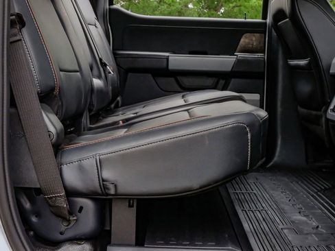 Used 2024 Ford F350 Lariat image 34