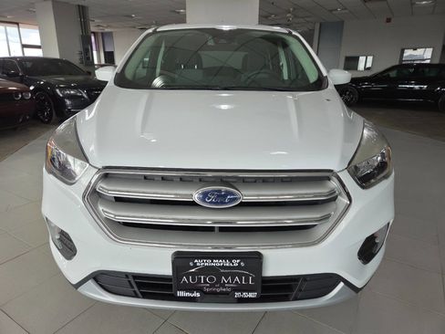 Used 2019 Ford Escape SE AWD/4WD image 2