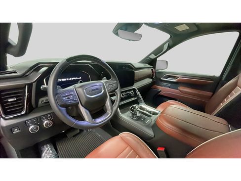 Used 2025 GMC Sierra 1500 Denali Ultimate AWD/4WD image 11
