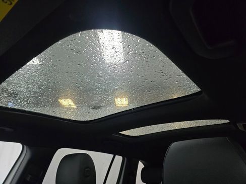 Used 2025 Mercedes-Benz GLB 250 4MATIC image 45