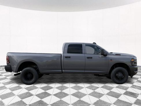 New 2026 RAM 3500 Tradesman AWD/4WD image 29