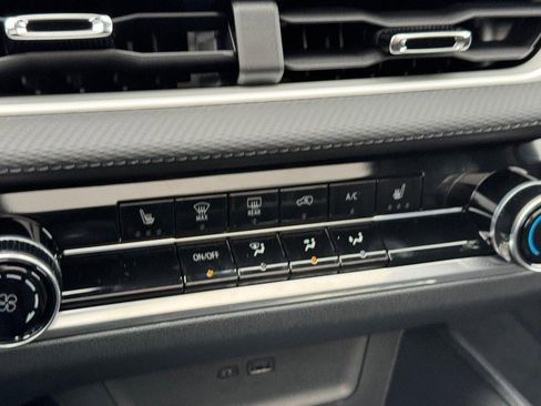 New 2026 Chevrolet Equinox LT w/ Safety and Technology Package image 16