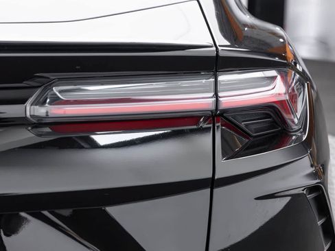 Used 2022 Lamborghini Urus AWD/4WD image 64