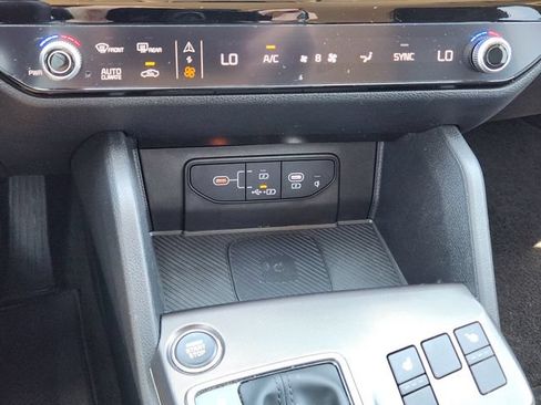 Certified 2026 Kia Sportage EX FWD image 19