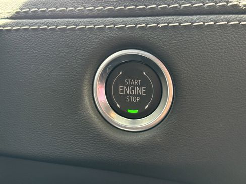 New 2026 Cadillac Escalade Luxury AWD/4WD image 28