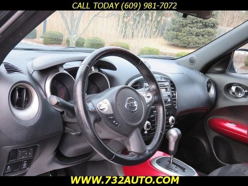 Used 2011 Nissan Juke SV image 23