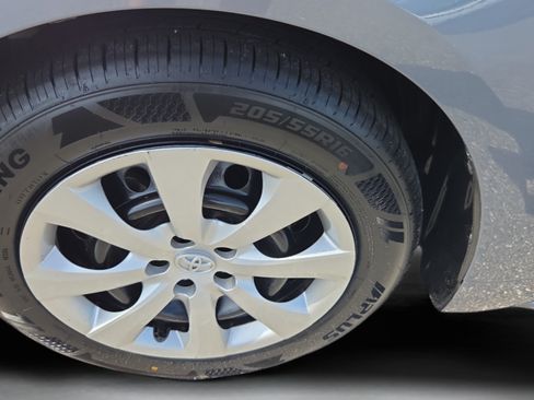 Used 2024 Toyota Corolla LE FWD image 28