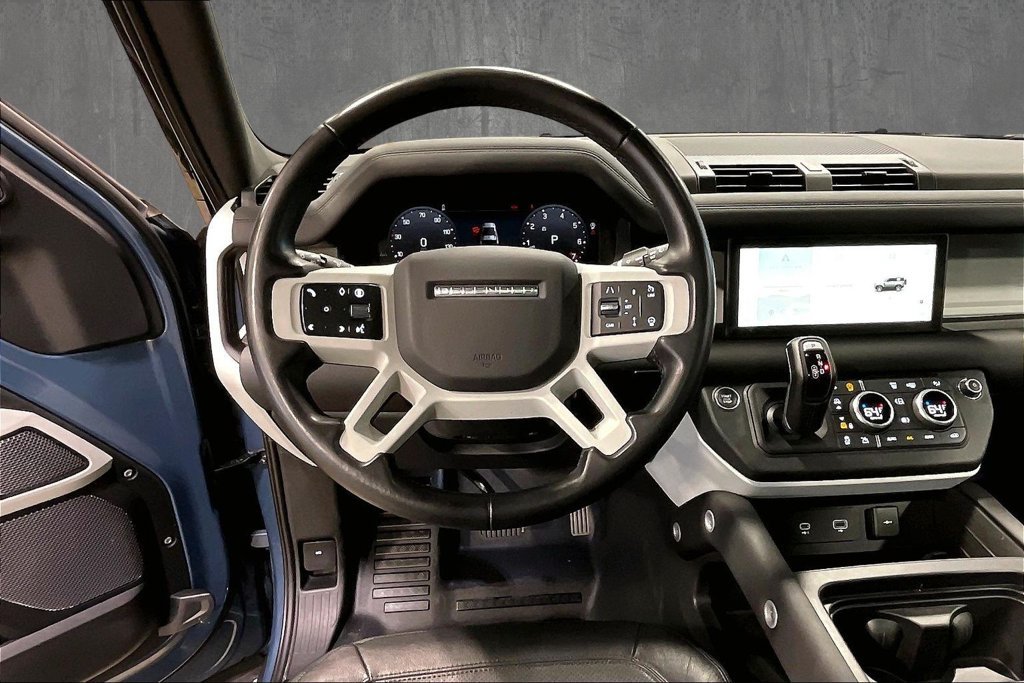 Used 2024 Land Rover Defender 90 S AWD/4WD image 9