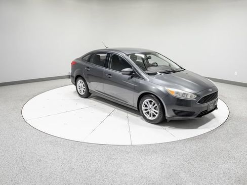 Used 2018 Ford Focus SE FWD image 27