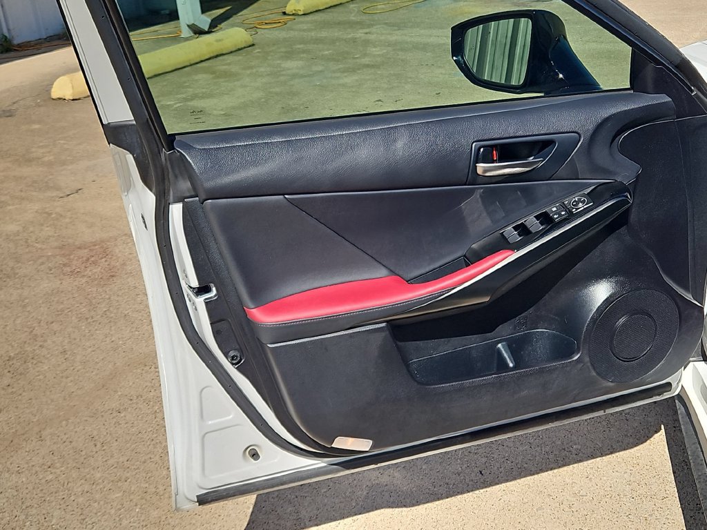 Used 2023 Lexus IS 300 w/ Comfort Package RWD image 14