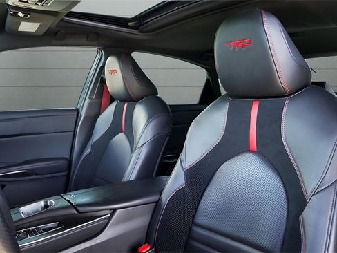 Used 2020 Toyota Avalon TRD image 2