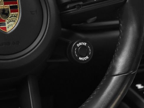Certified 2024 Porsche 911 Carrera T RWD image 42