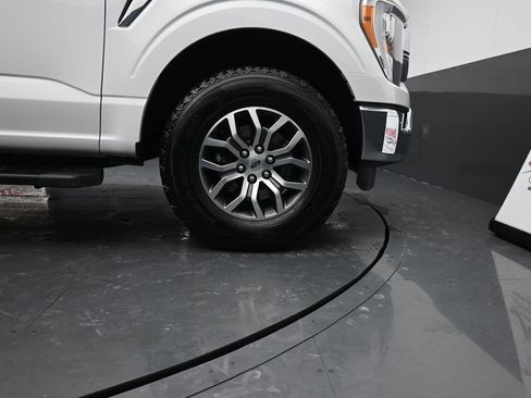 Used 2022 Ford F150 Lariat w/ FX4 Off-Road Package image 11