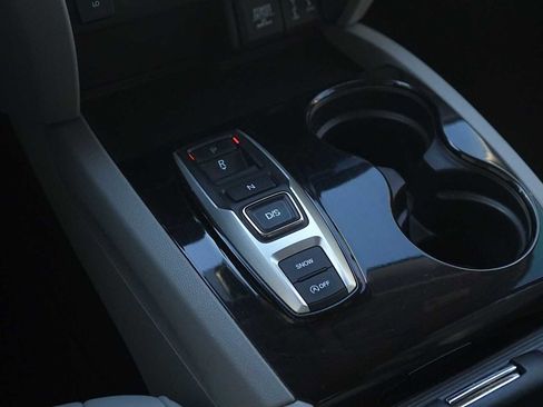 Used 2018 Honda Pilot Touring image 20