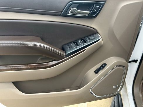 Used 2016 Chevrolet Tahoe LT RWD image 3