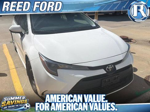 Used 2024 Toyota Corolla LE FWD image 1