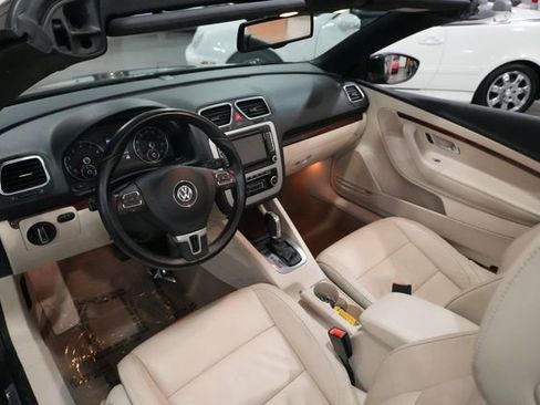 Used 2012 Volkswagen Eos Executive image 19
