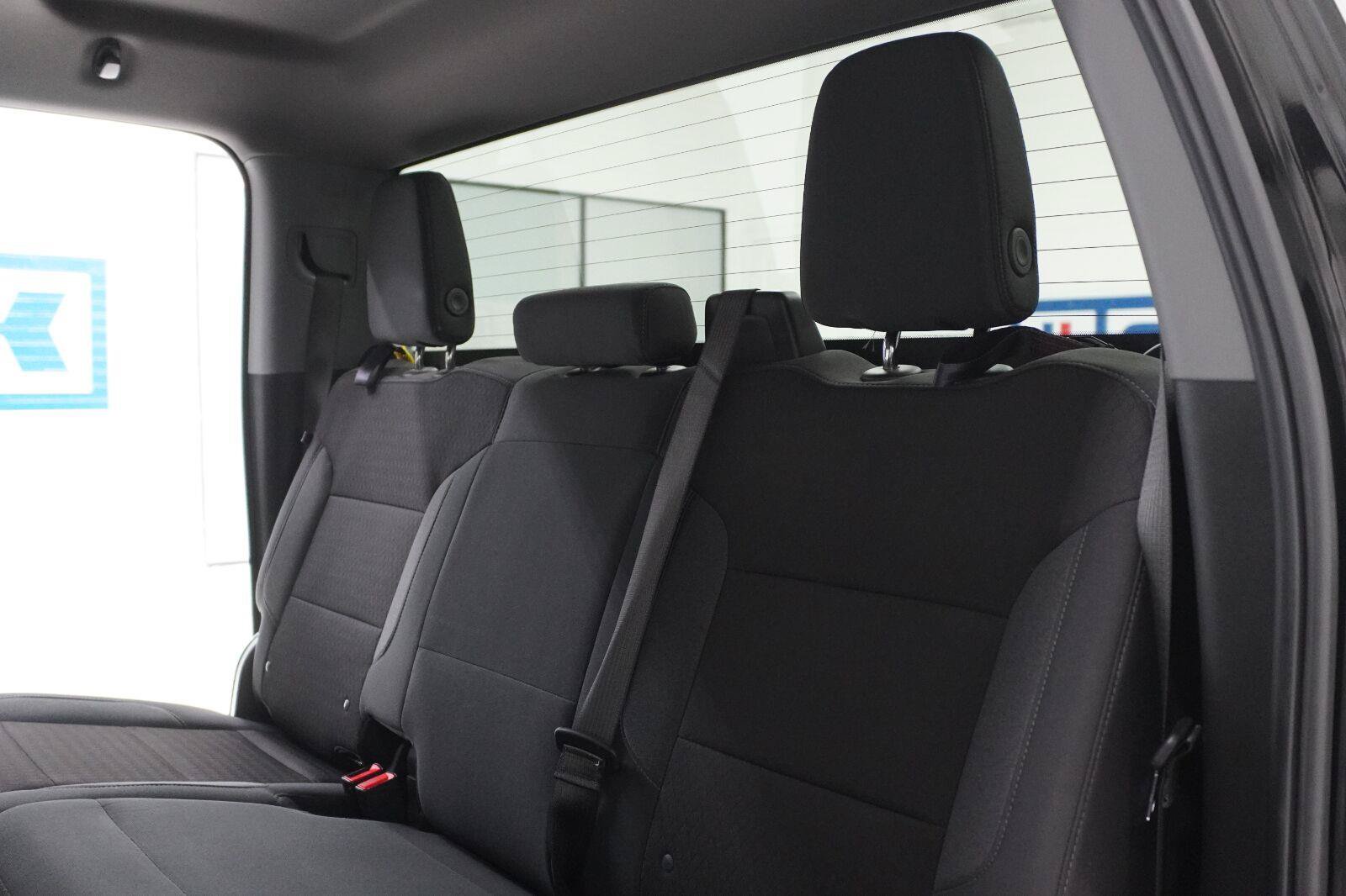 Used 2025 Chevrolet Silverado 1500 LT RWD image 23
