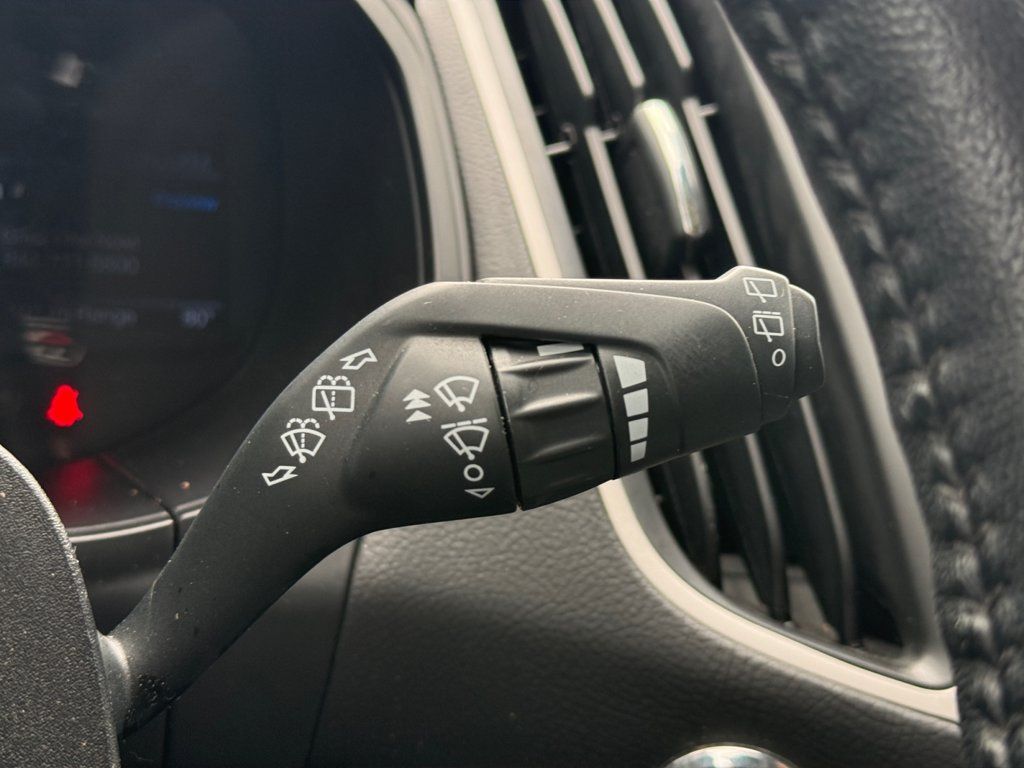 Used 2024 Ford Edge SEL AWD/4WD image 39