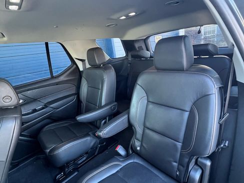 Used 2019 Chevrolet Traverse RS image 7