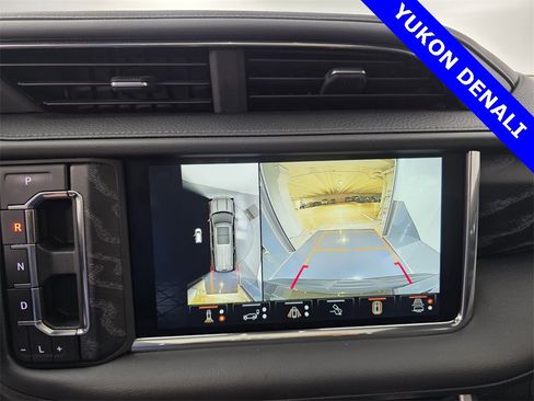 Used 2023 GMC Yukon Denali w/ Advanced Technology Package image 26