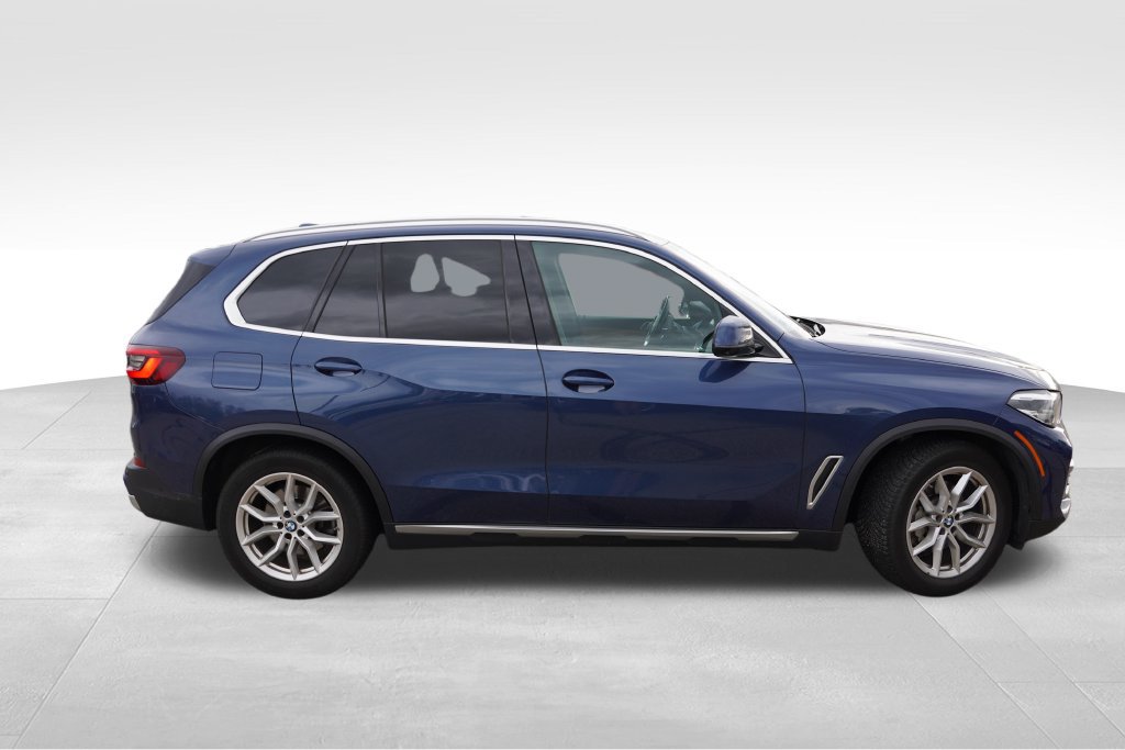 Used 2023 BMW X5 xDrive40i w/ Climate Comfort Package AWD/4WD image 2