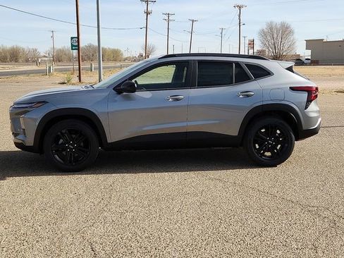 New 2026 Chevrolet Trax ACTIV image 2