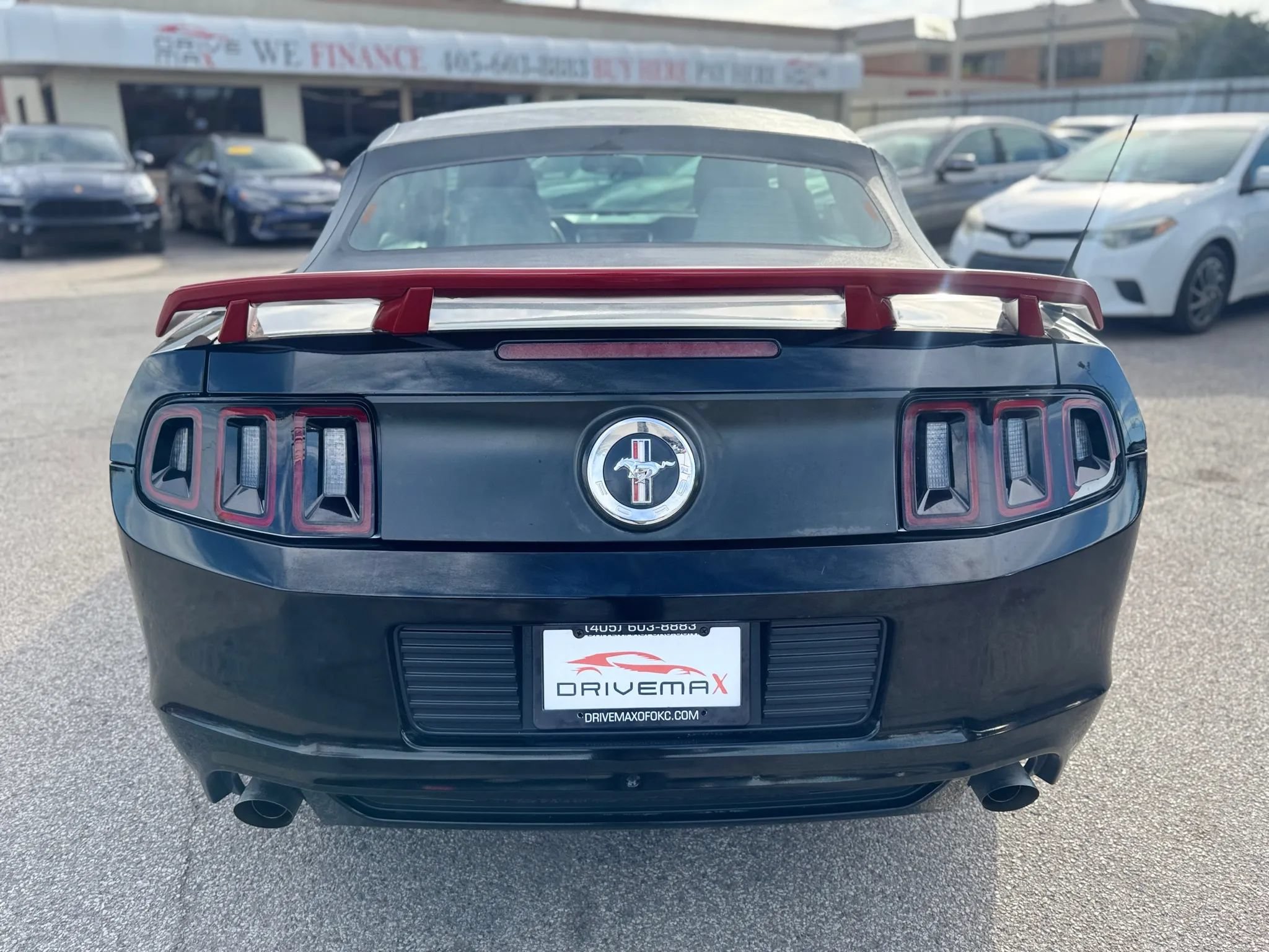 Used 2014 Ford Mustang Convertible RWD image 4