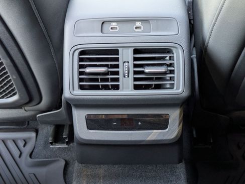 Certified 2025 Audi Q5 Premium Plus w/ Premium Plus image 24