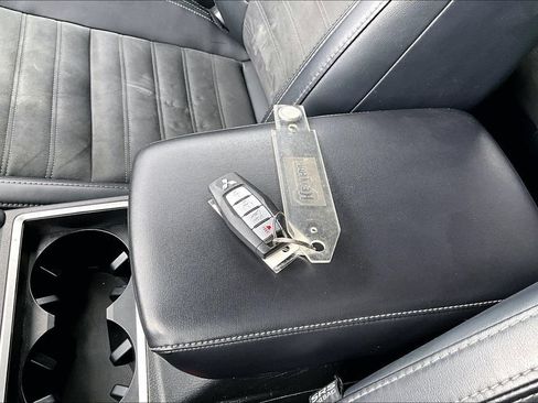 Used 2024 Mitsubishi Outlander SE AWD/4WD image 36