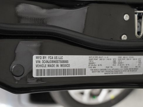 Certified 2025 Jeep Compass Latitude w/ Convenience Group image 51