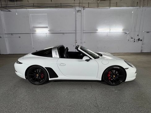 Used 2014 Porsche 911 Targa 4S AWD/4WD image 11