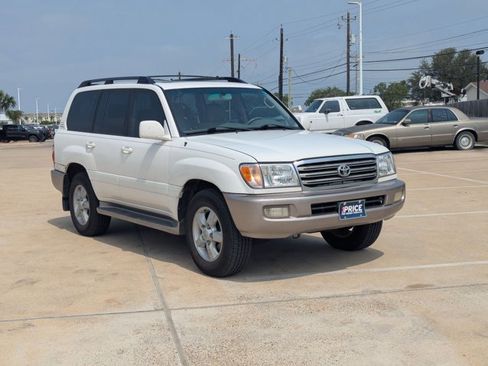 Used 2004 Toyota Land Cruiser AWD/4WD image 3