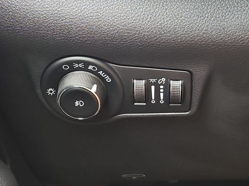 New 2026 Jeep Compass Latitude AWD/4WD image 24