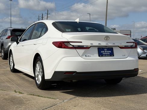 Used 2026 Toyota Camry LE FWD image 7